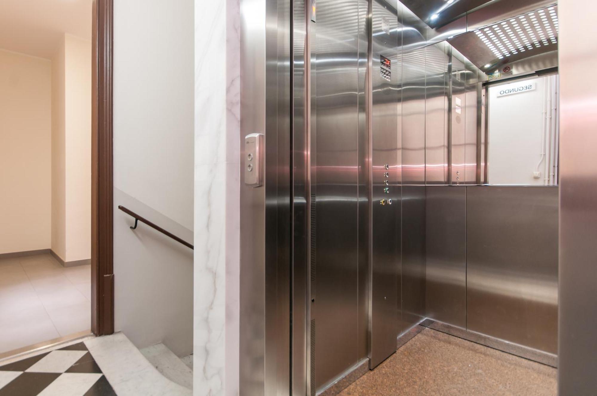 Pelayo Deluxe Apartments Barcelona Værelse billede