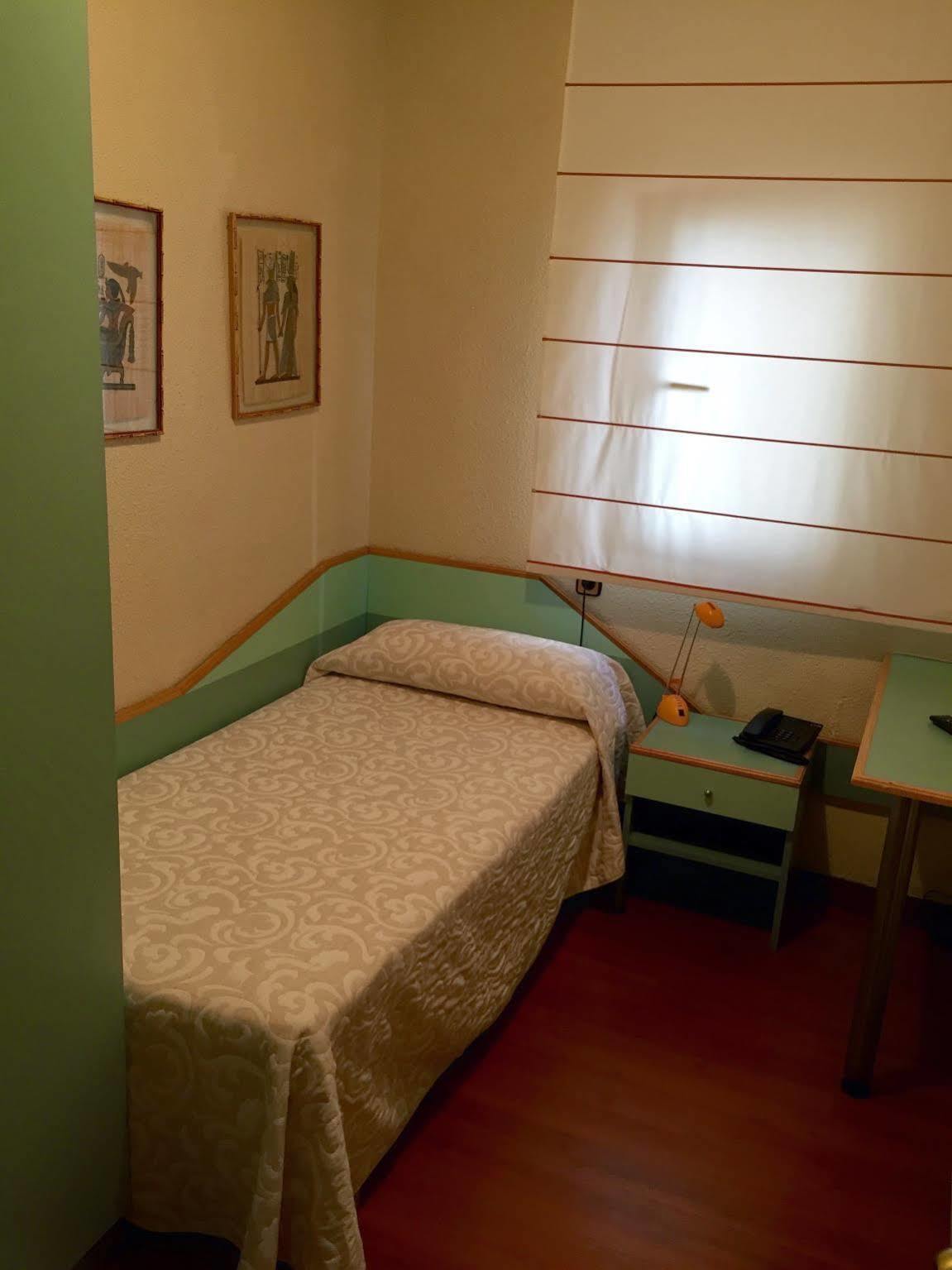 Pelayo Deluxe Apartments Barcelona Eksteriør billede